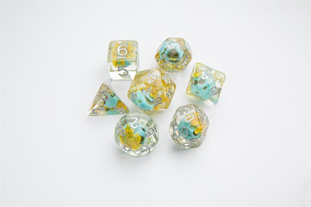 DICE EMBRACED GREEN SKULL RPG DICE SET 7PCS