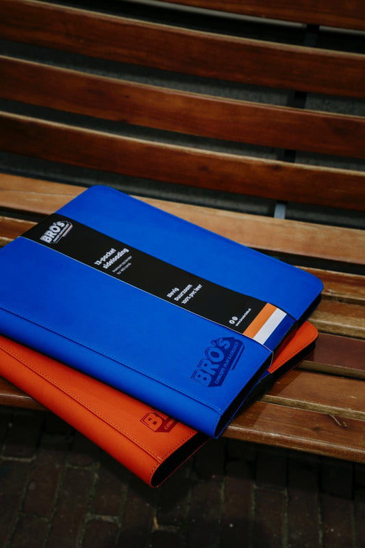 BRO’s 12-Pocket Binder - Blauw